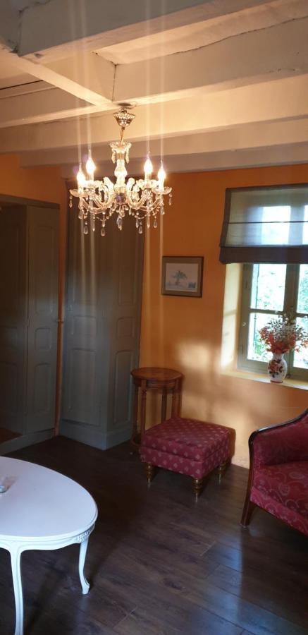 Maison Fleurie Coulonges  Bagian luar foto